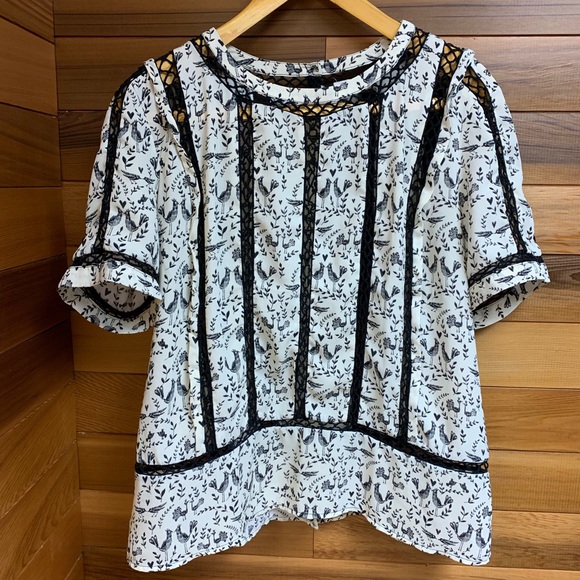 Anthropologie Tops - Anthropologie Meadow Rue Bird Print Blouse Top